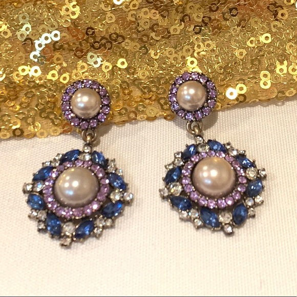 SOLD Blush lilac Pearl and Crystal Dangle Earring - Picture 5 of 5